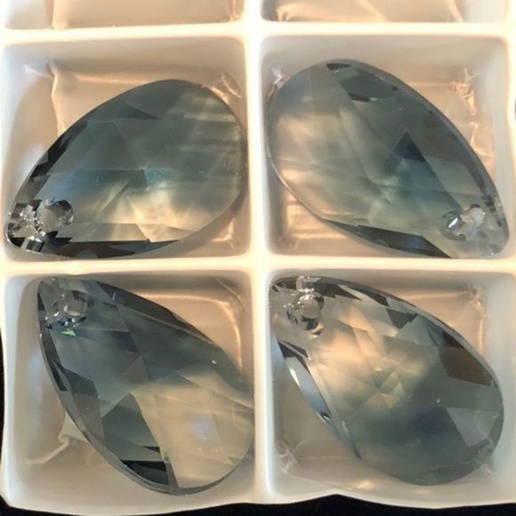 169. Gold Filled Crystal Threader Earrings - Picture 2 of 13